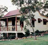 Mango Hill B and B - Accommodation Daintree