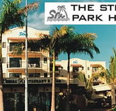 Strand Park Hotel - Accommodation Daintree