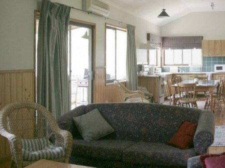 Glen Ayr Cottages - Accommodation Daintree 4