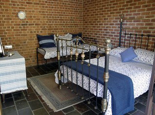 Araluen Old Courthouse - Accommodation Daintree 4