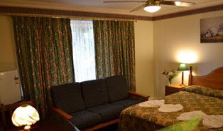 Alkimos WA Accommodation Daintree