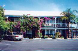 Mineral Sands Motel - Accommodation Daintree 0