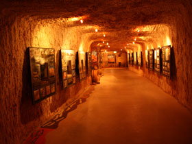 Umoona Opal Mine - Accommodation Daintree 0