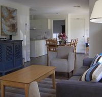 Saltaire Yellow - Accommodation Daintree