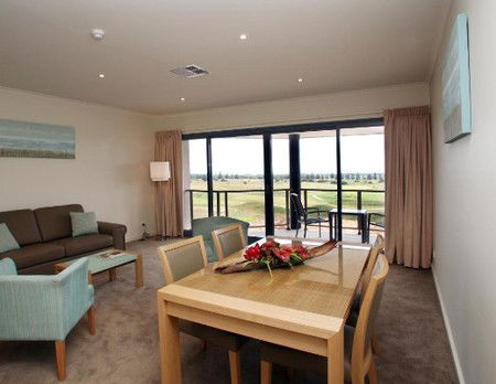 Links Lady Bay Golf Resort - Accommodation Daintree 3