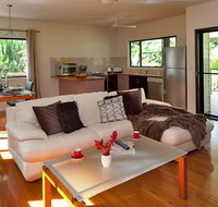 Misty Mountains Tropical Rainforest Romantic Retreat - Accommodation Daintree