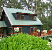 Tree Tops Cascades - Accommodation Daintree