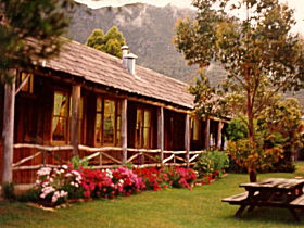 Gowrie Park Wilderness Village - Accommodation Daintree 0
