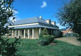 Strathmore Colonial Accommodation - Accommodation Daintree 0