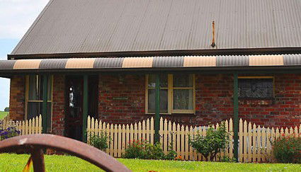 Killynaught Spa Cottages - Accommodation Daintree 2
