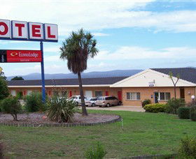 Econo Lodge Bayview Motel - Accommodation Daintree 0
