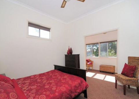 Diamond Cottages - Accommodation Daintree 1
