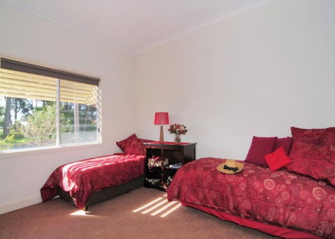 Diamond Cottages - Accommodation Daintree 2