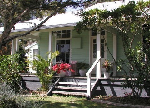 Huskisson Bed & Breakfast - Accommodation Daintree 0