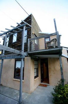 Pamela's Beach House & Studio - Accommodation Daintree 0