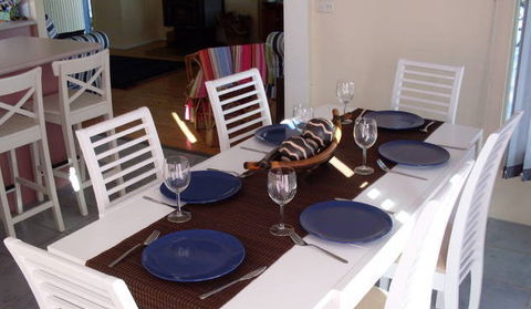 Bush And Bay Cottage - Accommodation Daintree 2
