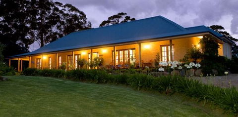 Acacia House Bed And Breakfast - Accommodation Daintree 1