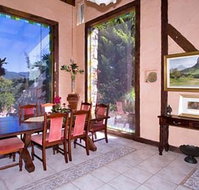 Castle On The Hill Bed and Breakfast - Accommodation Daintree