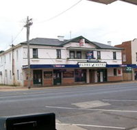 Globe Hotel Bombala - Accommodation Daintree