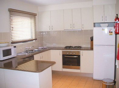 Snowbound Chalets - Accommodation Daintree 4