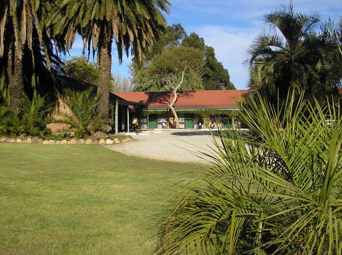 Holbrook NSW Accommodation Daintree