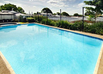 Riviera On Ruthven Motel - Accommodation Daintree 1