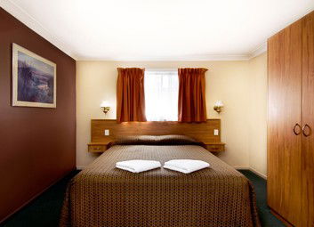 Riviera On Ruthven Motel - Accommodation Daintree 4