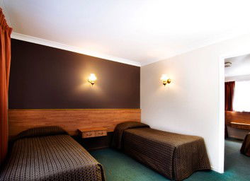 Riviera On Ruthven Motel - Accommodation Daintree 5