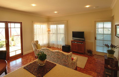 Blue Ridge Manor Bed And Breakfast - Accommodation Daintree 0