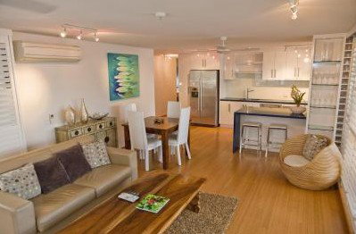 Cairns Aquarius Holiday Apartments - Accommodation Daintree 1