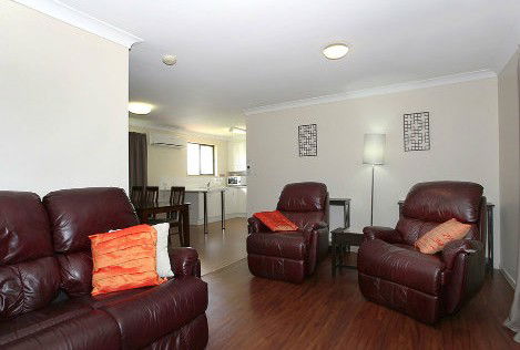 Clifford Gardens Motor Inn - Accommodation Daintree 0