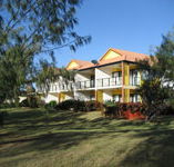 Coral Cove Resort  Golf Club - Accommodation Daintree