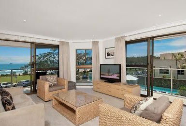 Bayview Beachfront Apartments - Accommodation Daintree 3