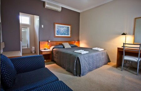 Abbotsleigh Motor Inn - Accommodation Daintree 2