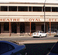 Theatre Royal Hotel - Accommodation Daintree
