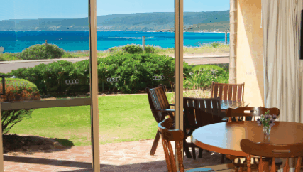 Canal Rocks Beachfront Apartments - Accommodation Daintree 2