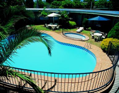 Jacksons Motor Inn - Accommodation Daintree 4