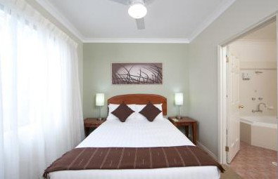 Pokolbin Hills Chateau Resort - Accommodation Daintree 1