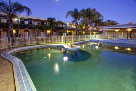 Sandors Motor Inn - Accommodation Daintree 5