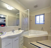 Comfort Inn And Suites Georgian Albury - Accommodation Daintree