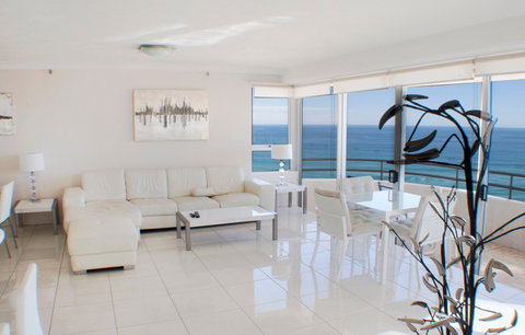 Zenith Apartments - Accommodation Daintree 0