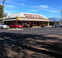 Royal Hotel Narromine - Accommodation Daintree
