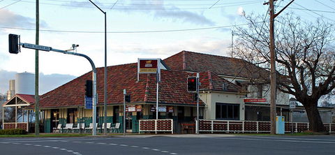 The Farmers Home Hotel - Accommodation Daintree 0