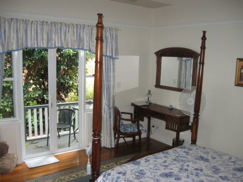 Elindale House Bed & Breakfast - Accommodation Daintree 3
