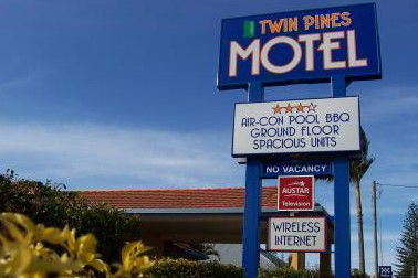 Twin Pines Motel - Accommodation Daintree 3