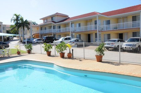Harbour Sails Motor Inn - Accommodation Daintree 1