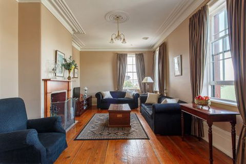 Grand Old Duke The - Accommodation Daintree 1