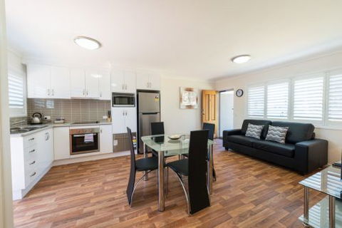 Bottletree Apartments - Accommodation Daintree 5