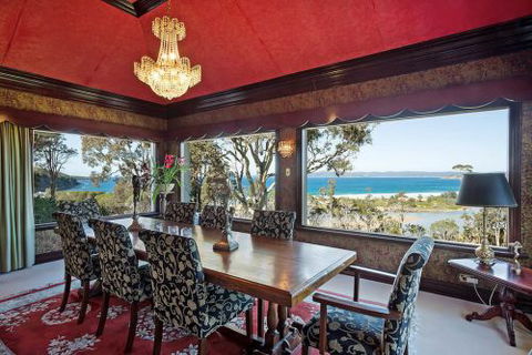 Eden Holiday Rentals - Accommodation Daintree 1