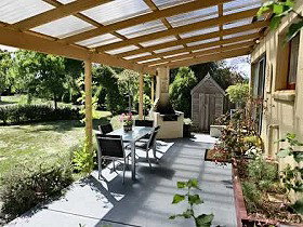 Grandma Housemove - Accommodation Daintree 0